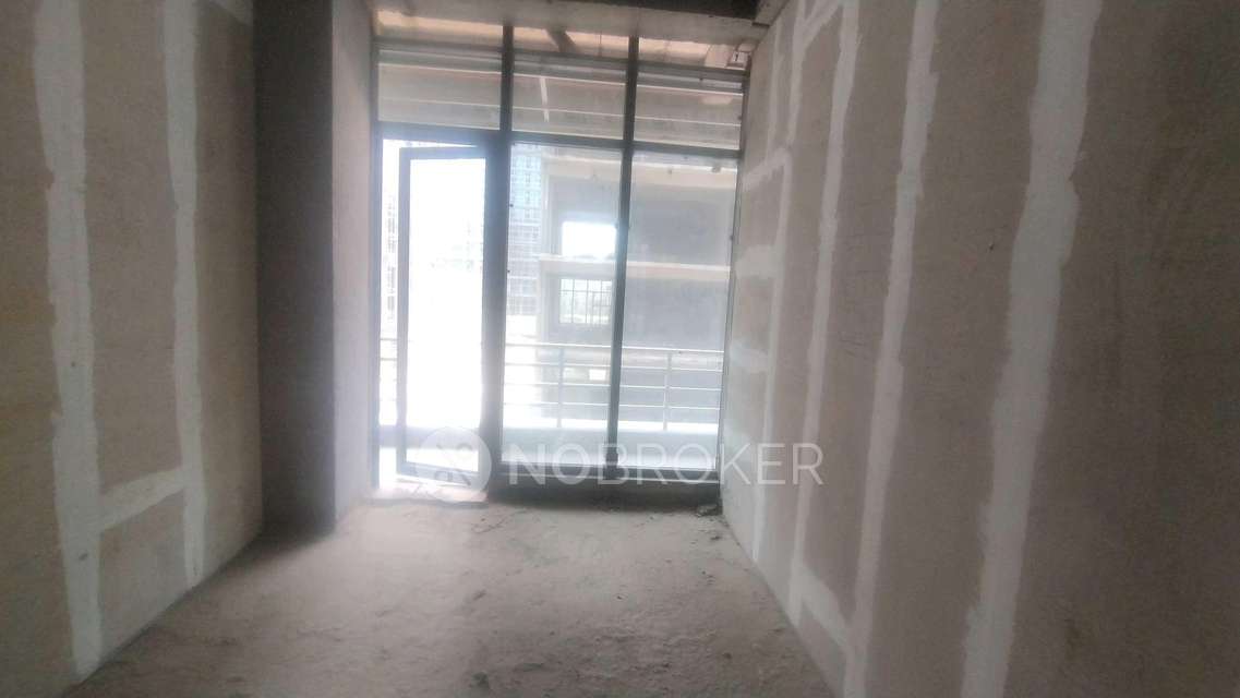 Office Space in Sng Plaza, Noida for sale 