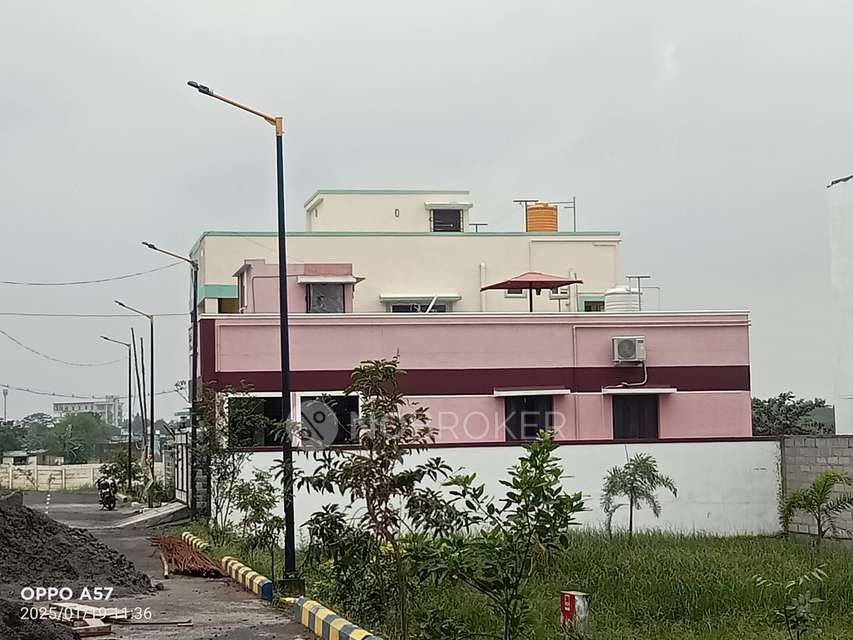Plot For Sale  In Urapakkam
