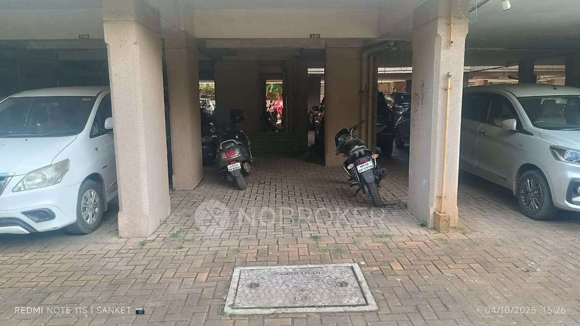 2 BHK Flat In Suyog Pearl Co-op Housing Society for Rent  In Hadapsar