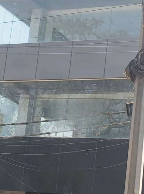 Showroom in  Pratap Vihar, Delhi for Rent 