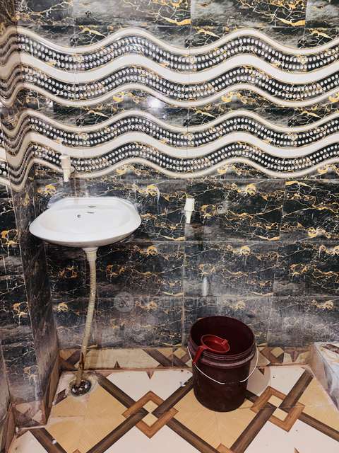 PG for Anyone in Sector 130