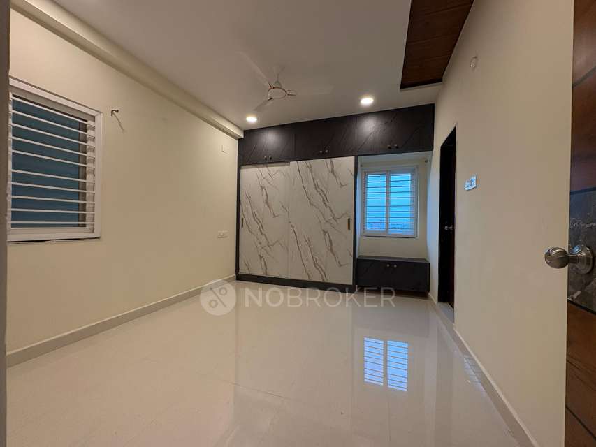 2 BHK Flat In Praneeth Towers for Rent  In Jeedimetla