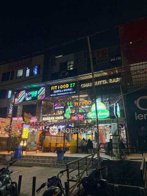 PG for Boys in Sector 62,