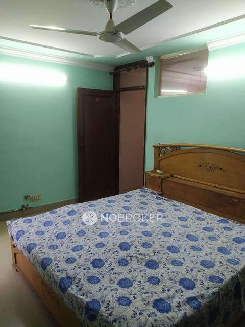 2 BHK Flat In Vinoba Puri For Sale  In Lajpat Nagar