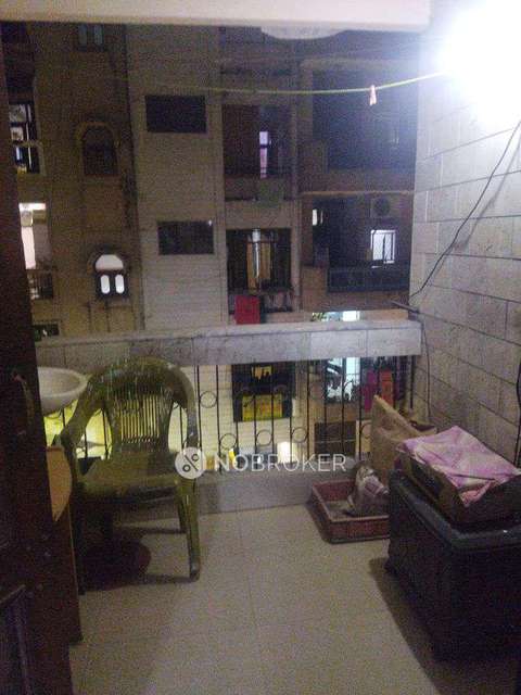 2 BHK Flat In Vinoba Puri For Sale  In Lajpat Nagar