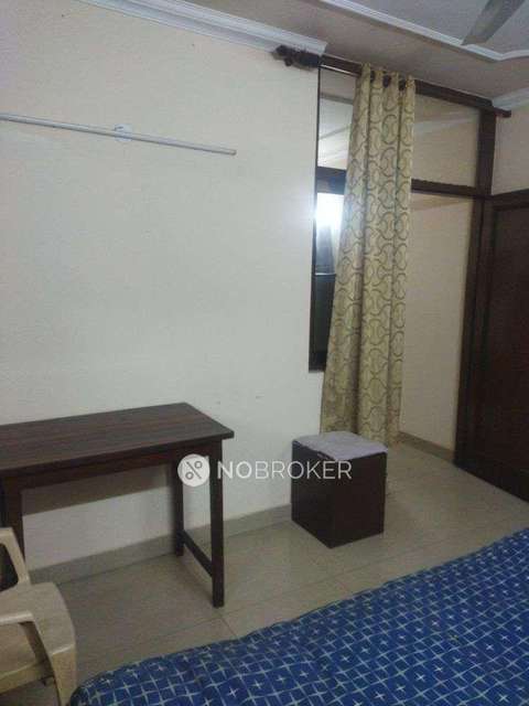 2 BHK Flat In Vinoba Puri For Sale  In Lajpat Nagar