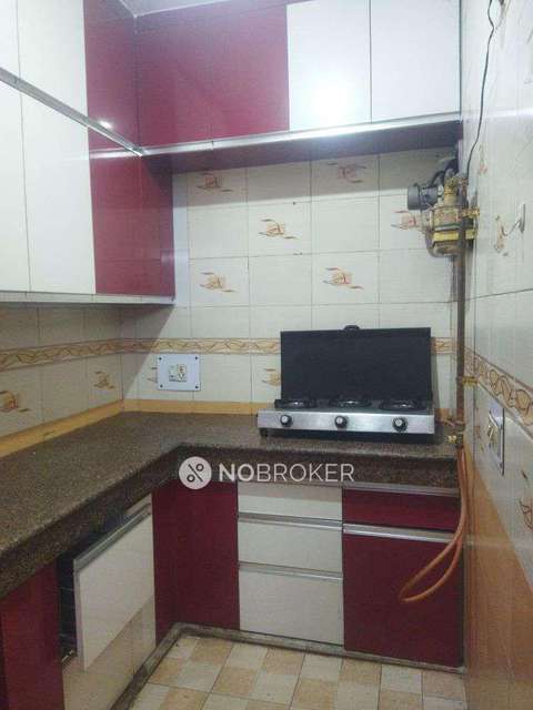 2 BHK Flat In Vinoba Puri For Sale  In Lajpat Nagar