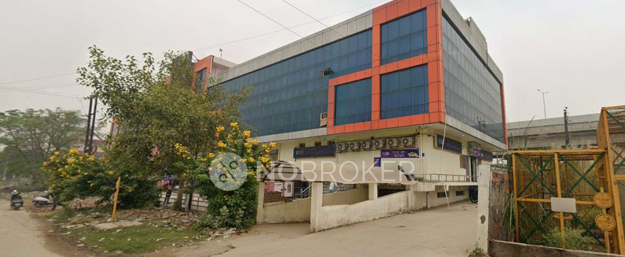 Industrial Building in Tronica City, Ghaziabad for Rent 