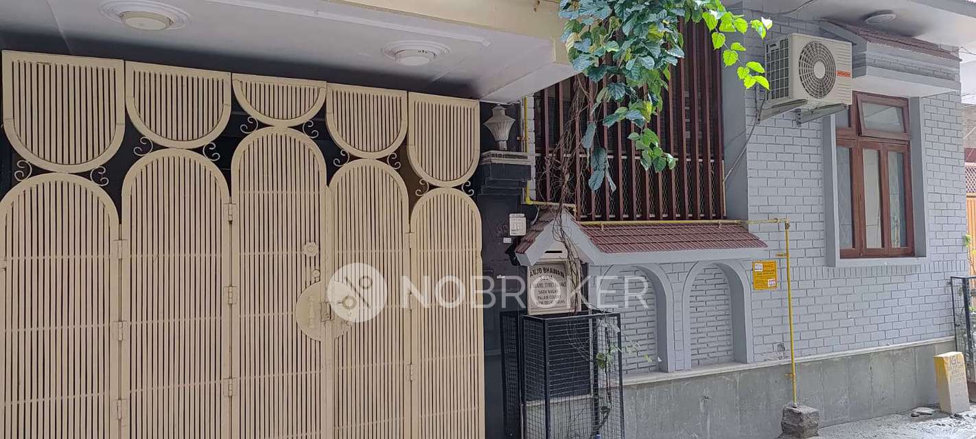 4+ BHK House For Sale  In Palam