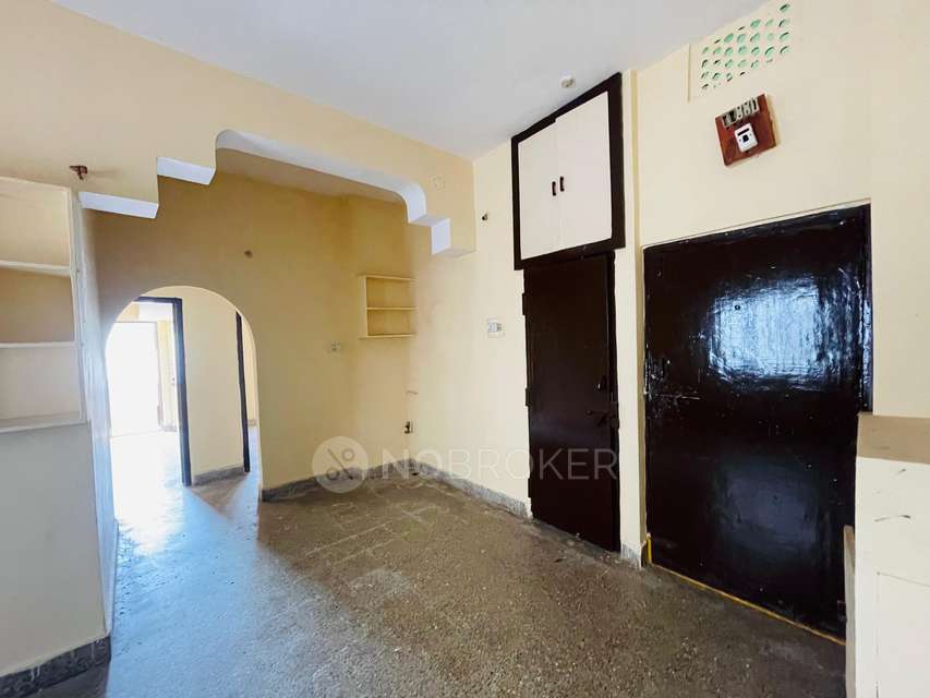 2 BHK Flat In Jana Priya Apartments Dilshuknager For Sale  In Vidyuth Nagar