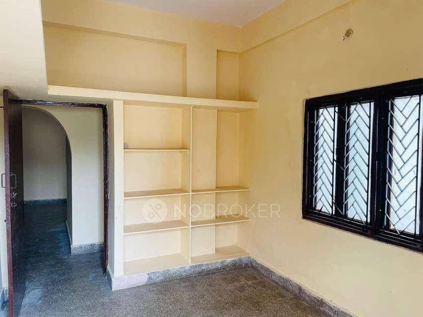 2 BHK Flat In Jana Priya Apartments Dilshuknager For Sale  In Vidyuth Nagar
