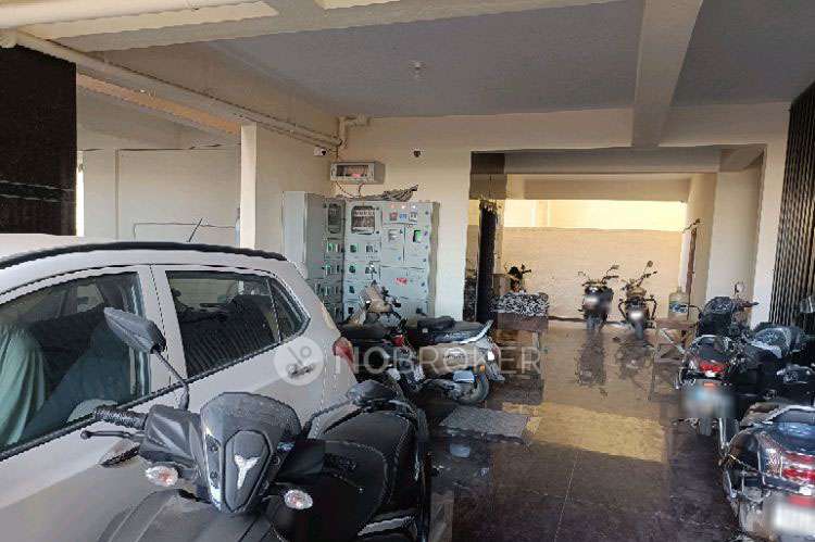 4+ BHK House For Sale  In Munnekollal