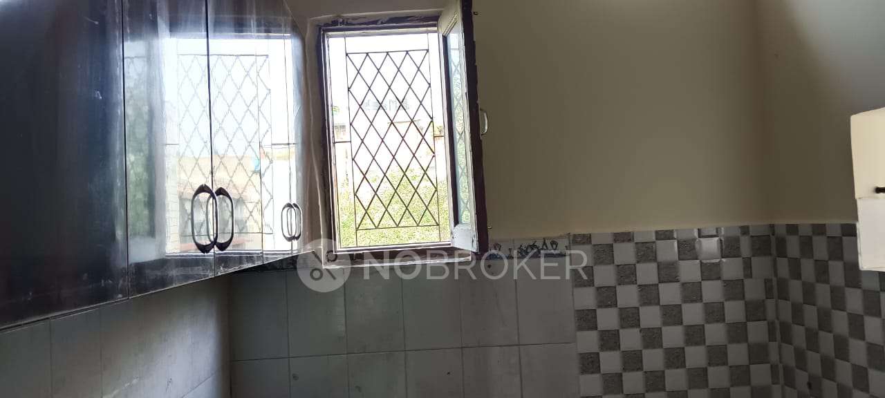 2 BHK Flat For Sale  In Hauz Khas