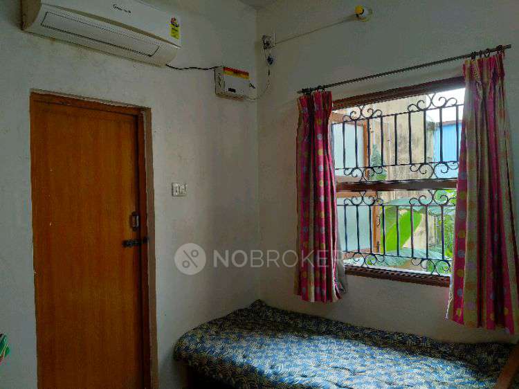 PG for Girls in Kilpauk