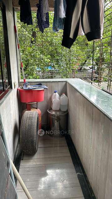 4 BHK Flat In New Purshottam Co-operative Housing Societ For Sale  In Bandra West
