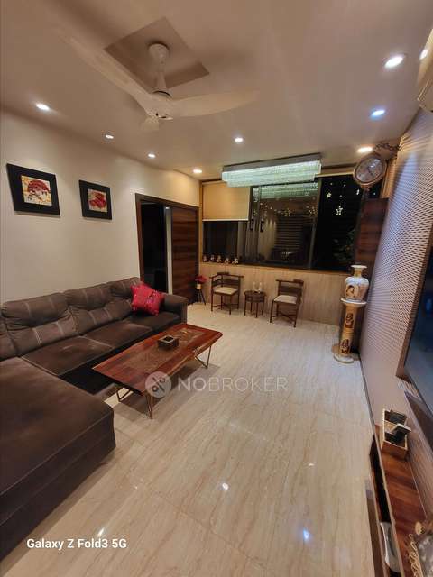 4 BHK Flat In New Purshottam Co-operative Housing Societ For Sale  In Bandra West