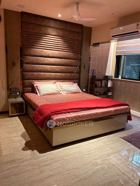 4 BHK Flat In New Purshottam Co-operative Housing Societ For Sale  In Bandra West