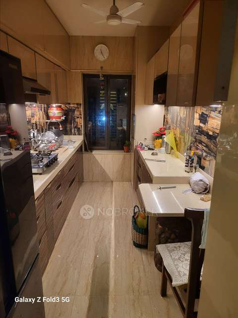 4 BHK Flat In New Purshottam Co-operative Housing Societ For Sale  In Bandra West