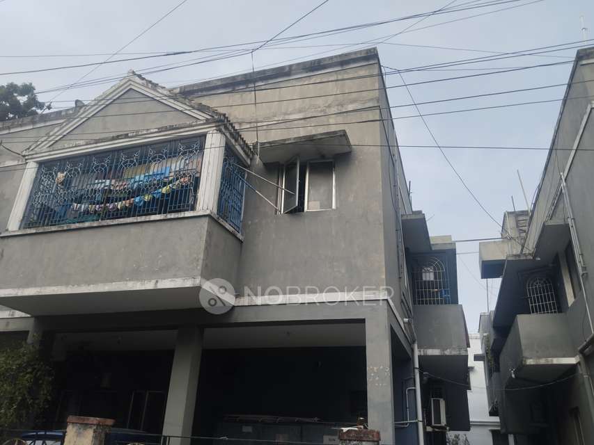 2 BHK Flat In Sun Enclave For Sale  In Alandur