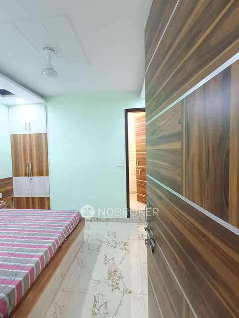 2 BHK Flat In Shyam Kunj For Sale  In Mahavir Enclave