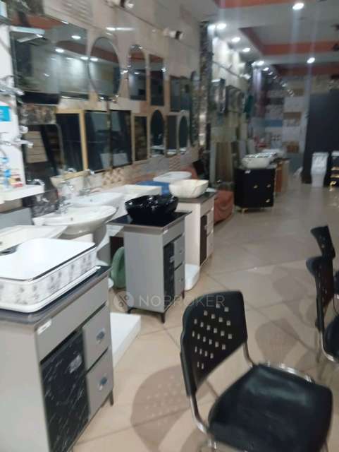 Retail  Property in Nehru Ground, New Industrial Township 1, New Industrial Town, Faridabad for Rent 