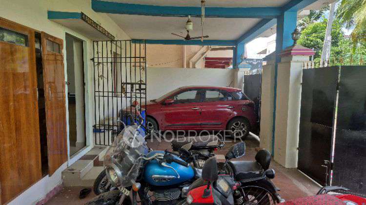 4+ BHK House For Sale  In Hindu College Train Station