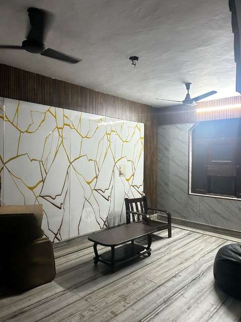 1 BHK House for Rent  In Sector 7