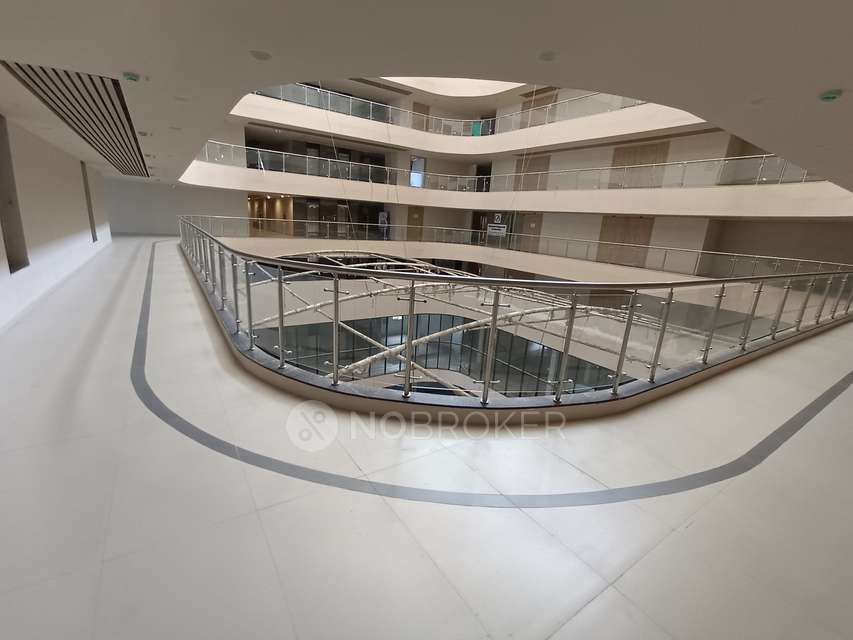 Commercial Property in Dhanori, Pune for Rent 