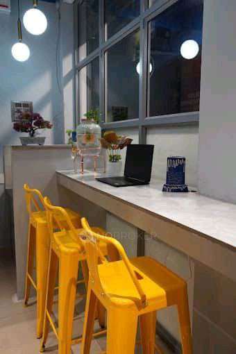 Restaurant/Cafe in Karapakkam, Chennai for sale 