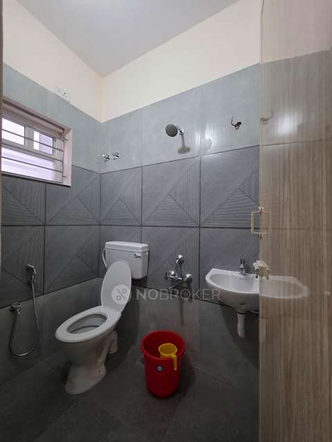 2 BHK Flat In Icon Dhanalakshmi For Sale  In Kolamamani Amman Koil Street