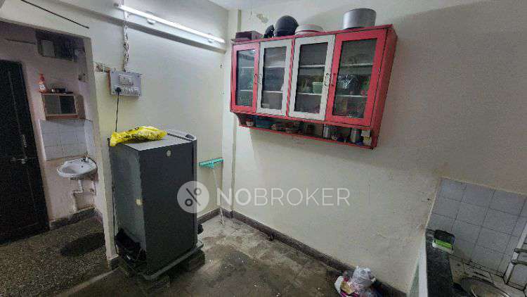 Single Room for Male In 1 BHK  In Manshree Apartment In Fatima Nagar