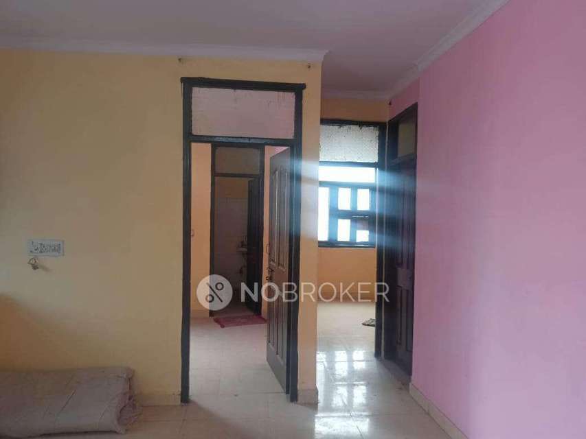 2 BHK Flat For Sale  In Mohan Garden