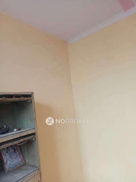 2 BHK Flat For Sale  In Mohan Garden