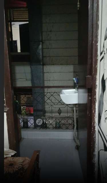 PG for Girls in  Shakarpur Khas