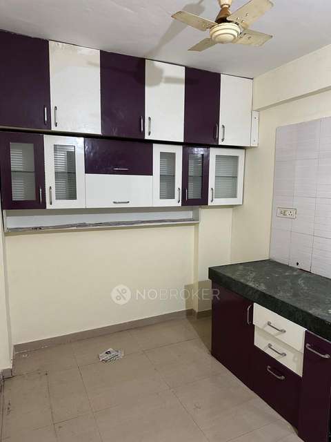 Shared Room for Male In 1 BHK  In Patil Hill View In Handewadi