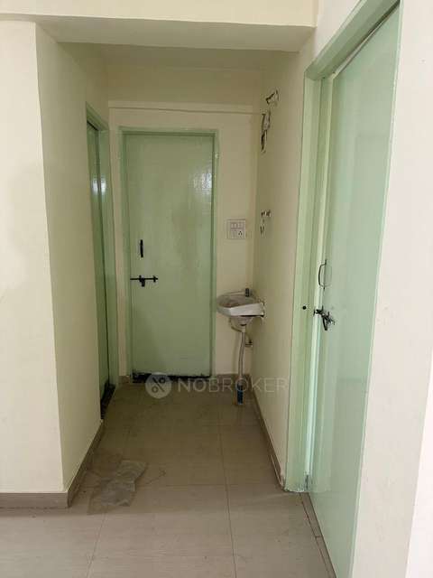 Shared Room for Male In 1 BHK  In Patil Hill View In Handewadi