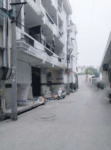 PG for Anyone in Sector 62