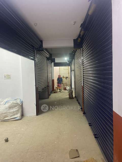 Shop in Chickpet, Bangalore for Rent 