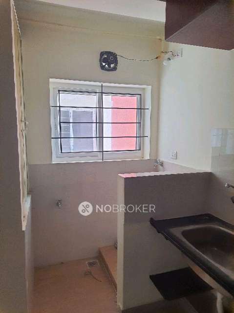 2 BHK Flat In Neelkamal Flat, Kazhipathur For Sale  In Kazhipattur