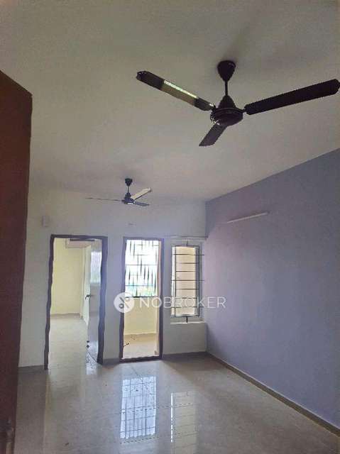 2 BHK Flat In Neelkamal Flat, Kazhipathur For Sale  In Kazhipattur