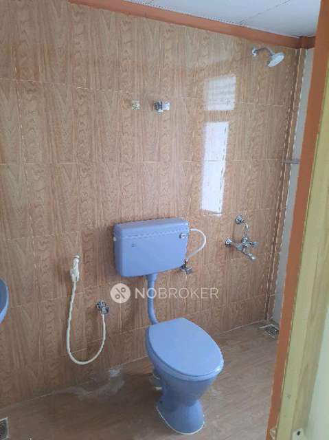 2 BHK Flat In Neelkamal Flat, Kazhipathur For Sale  In Kazhipattur