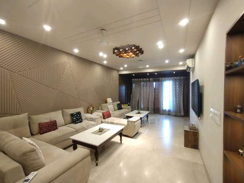 4 BHK Flat In Sb For Sale  In Sector 47