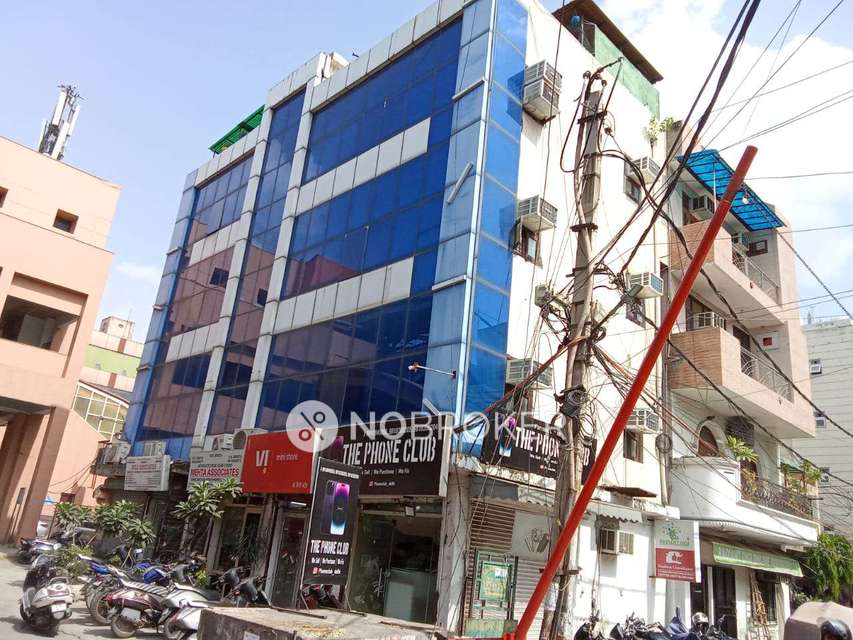 Office Space in Ramesh Nagar, Delhi for sale 