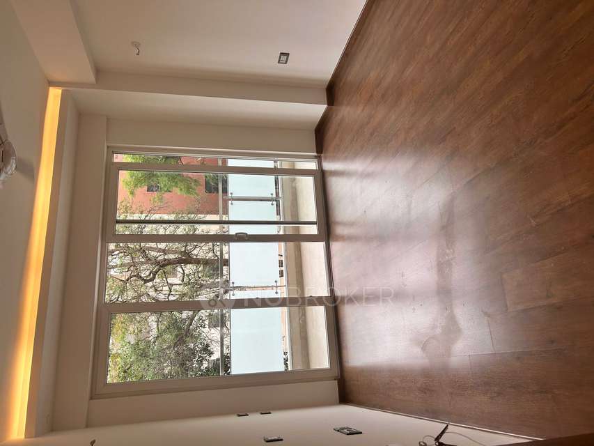 4+ BHK Flat For Sale  In L161b, 2, Dlf City Phase 3 Rd