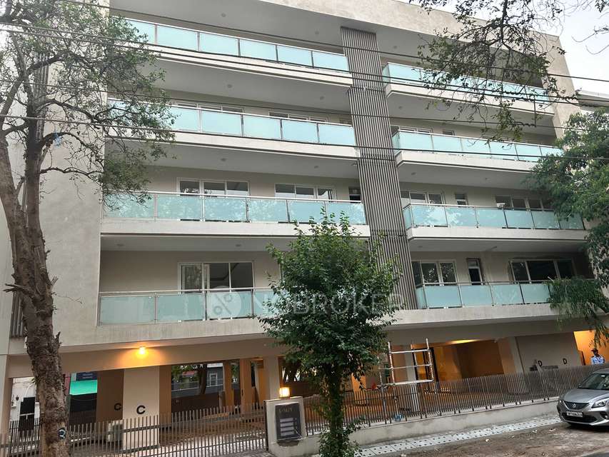 4+ BHK Flat For Sale  In L161b, 2, Dlf City Phase 3 Rd