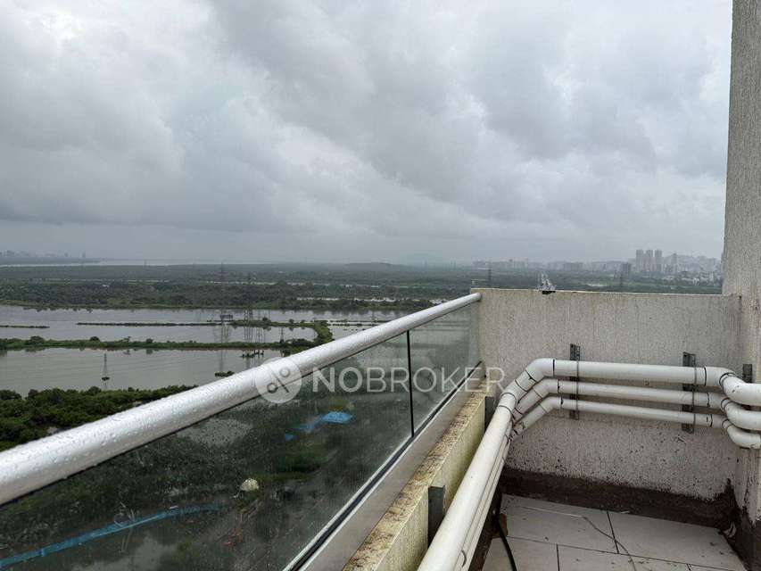 1 BHK Flat In Swastik Divine For Sale  In Mulund East