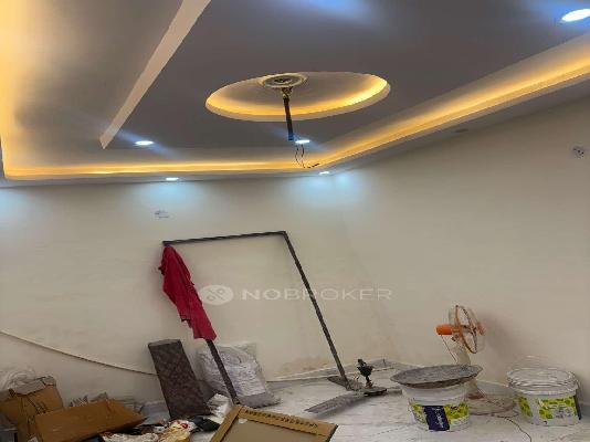 4+ BHK Flat For Sale  In Razapur Khurd