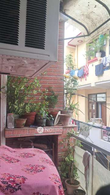 2 BHK Flat For Sale  In Govindpuram