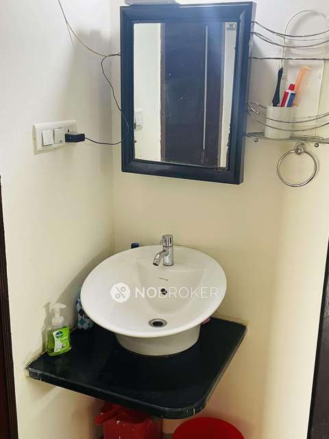 2 BHK Flat In Shiv Sai Paradise For Sale  In Majiwada