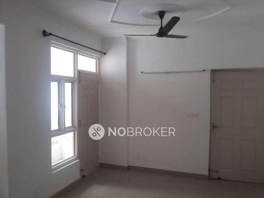 3 BHK Flat In Supertech Capetown For Sale  In Sector 74